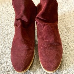 Anthropologie KMB Maroon Suede Ankle Booties size 9